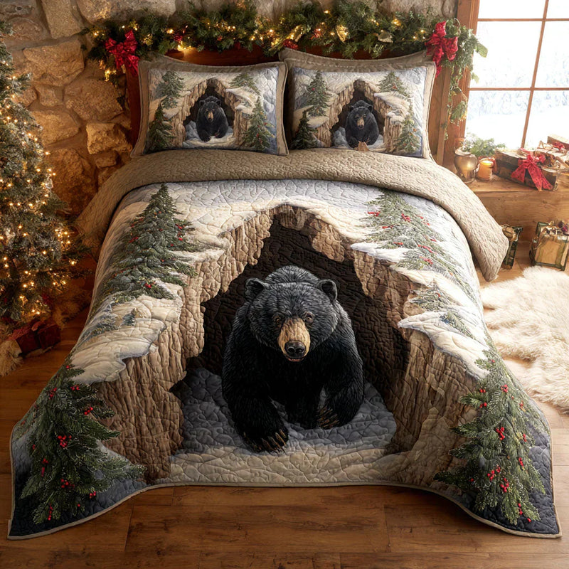 3-Piece Quilted Bedding Set - Holiday Hideaway